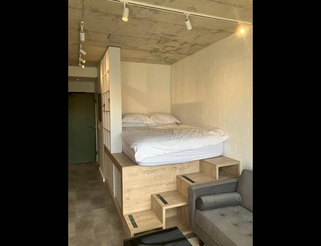 0.5 BEDROOM APARTMENT RENTED IN SEA POINT